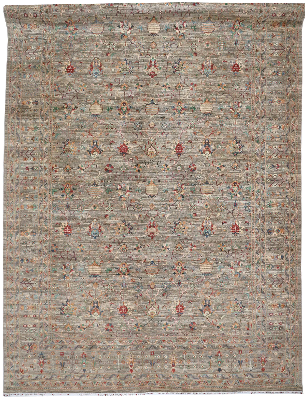 Extra Large Arts & Crafts Rug, 543 × 357 cm