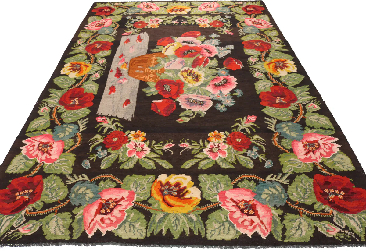 Caucasian kilim design, 382 × 253 cm