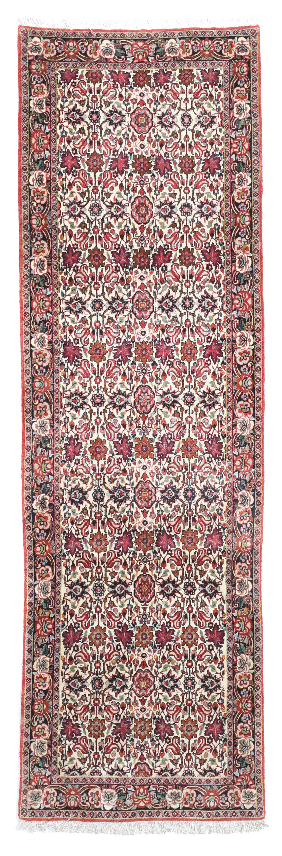 Persian Bidjar/Bijar Fine Runner – 9 x 2'7, 276 × 85 cm