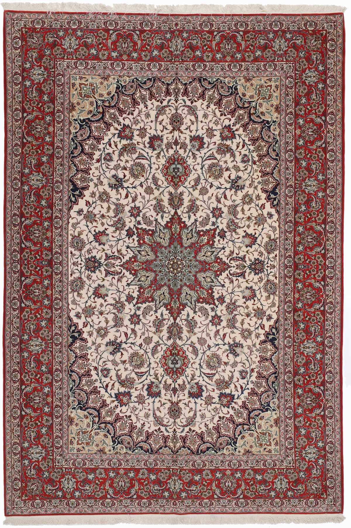 Fine Isfahan rug with silk, 315 × 205 cm