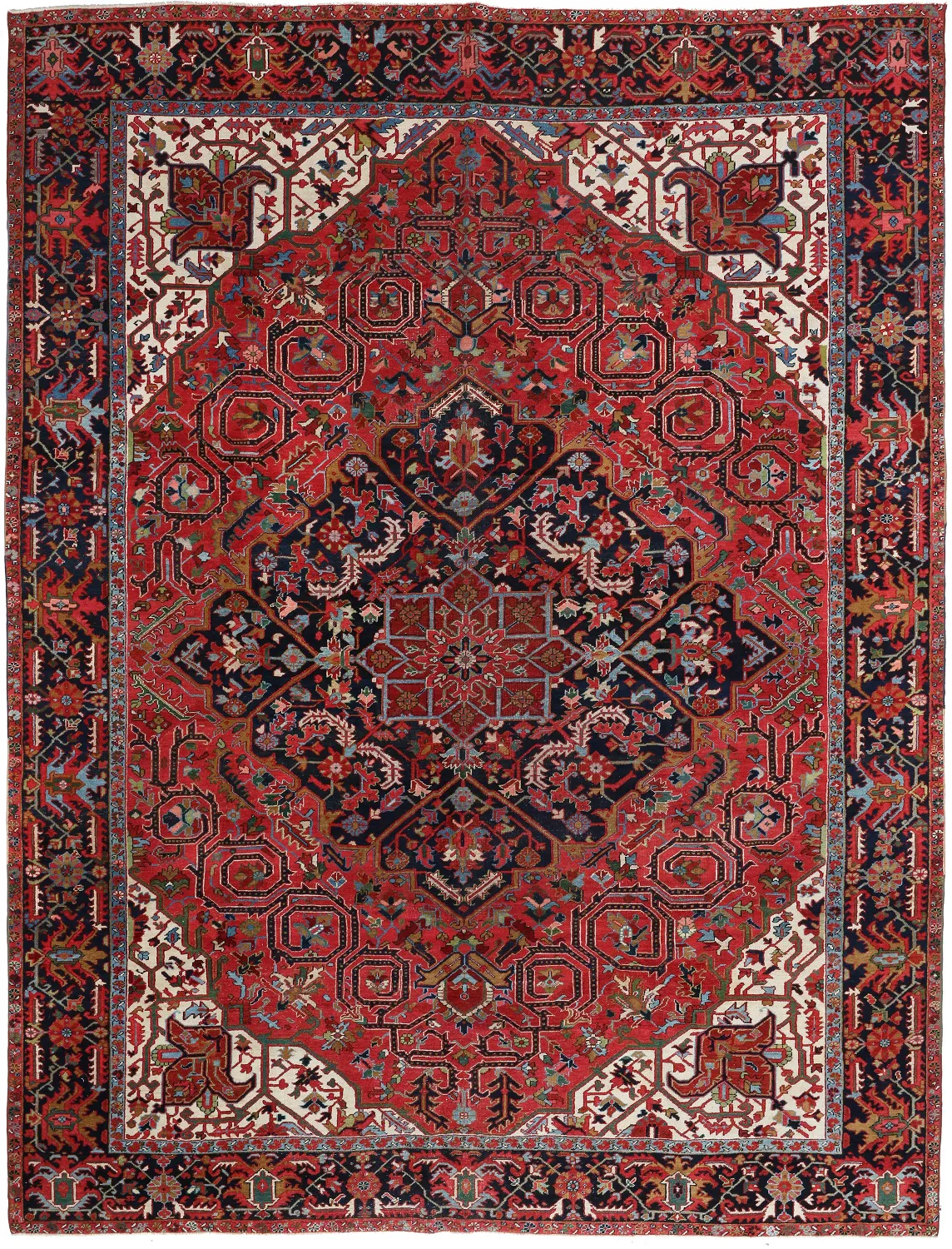 Antique Persian Heriz Rug – circa 1920, 435 × 330 cm