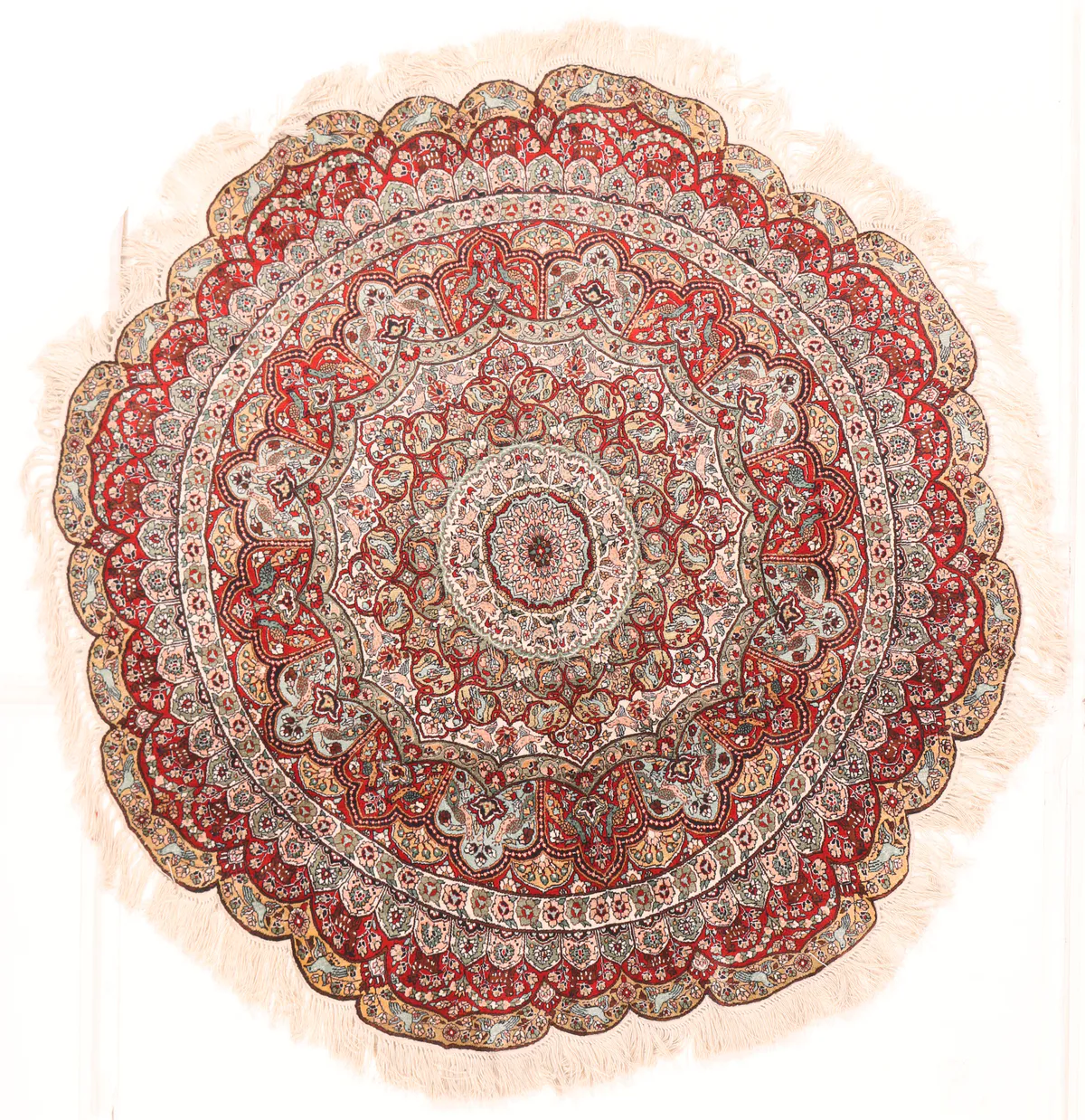 Circular Persian design Silk Rug, 122 × 122 cm