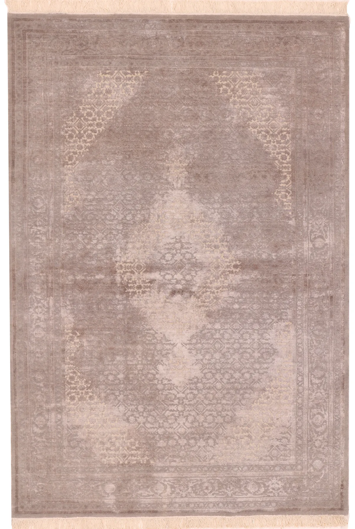 Persian Tabriz design Indian rug, 178 × 121 cm