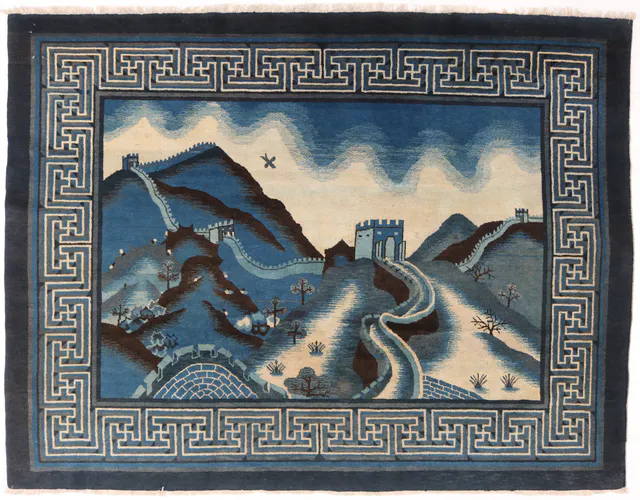 Chinese Paotou/ Baotou Rug with The Great Wall design, 180 × 180 cm