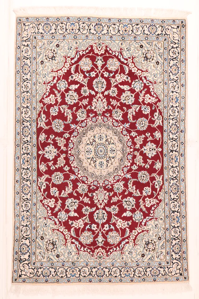 Persian Fine Nain 9 La With Silk Highlights, 172 × 110 cm