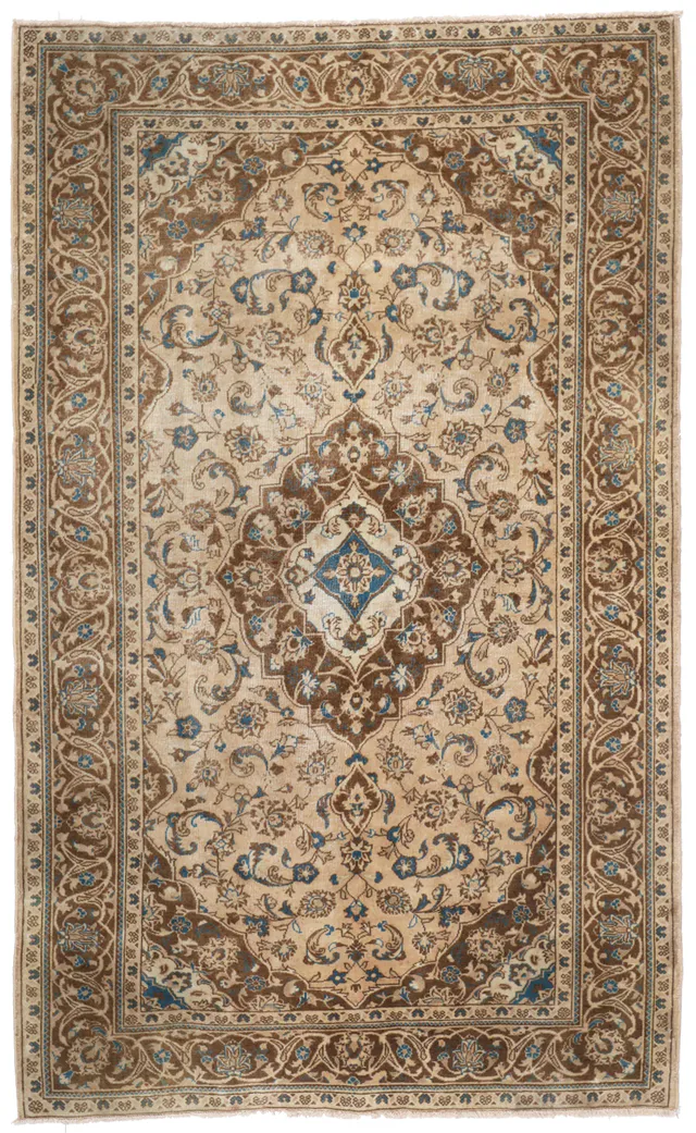 Keshan/Kashan Vintage Rug, 247 × 150 cm