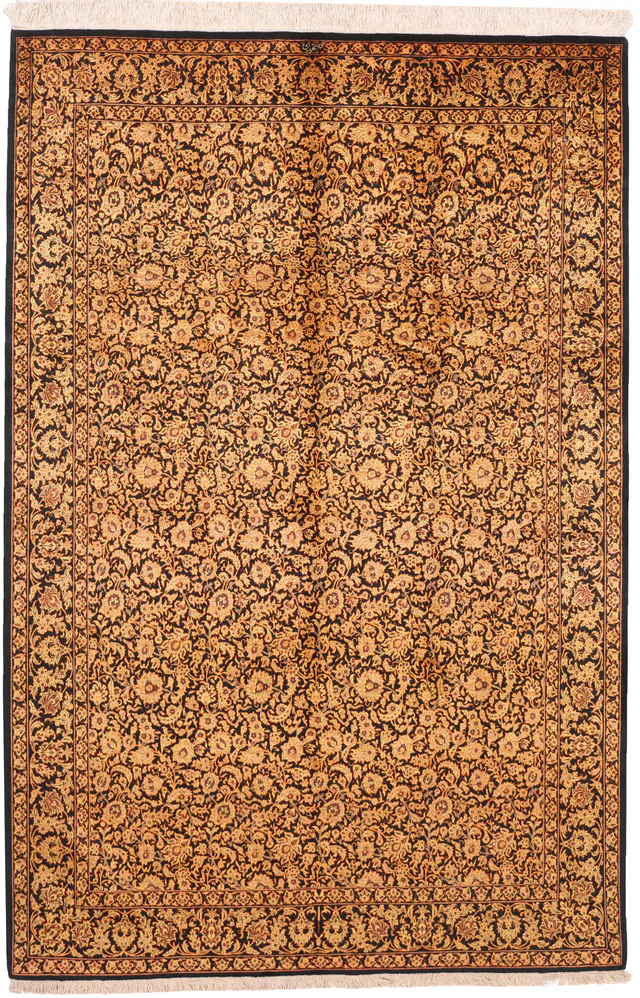 Persian fine Qum 100% Silk Rug – 7'7 x 5, 235 × 154 cm