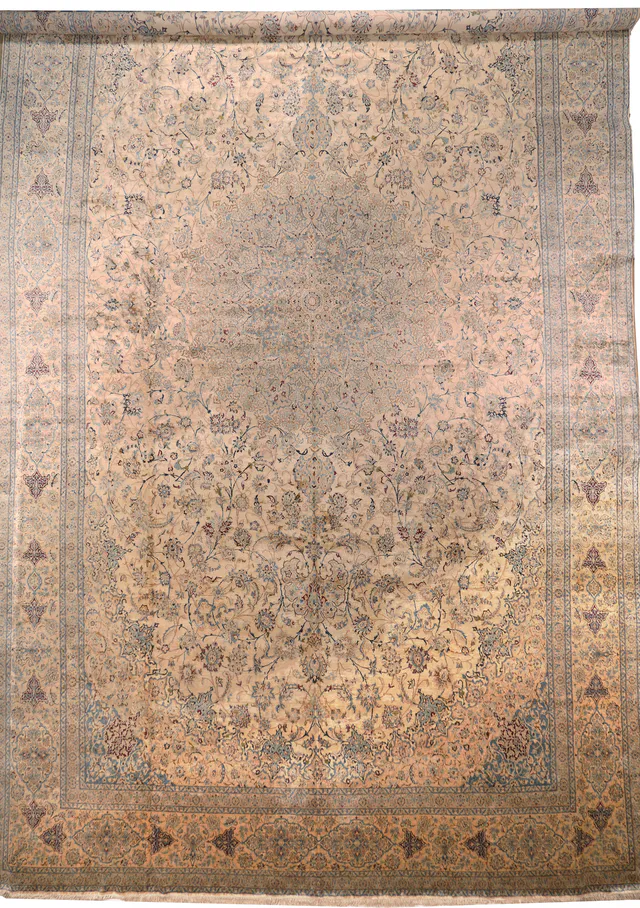 A rug from the fine & silk collection