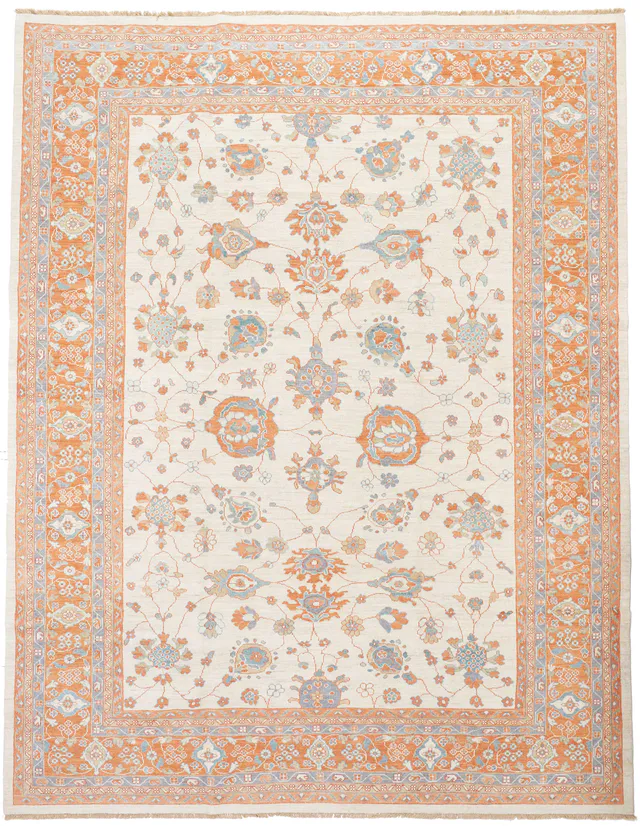 Persian Sultanabad Rug, 408 × 306 cm