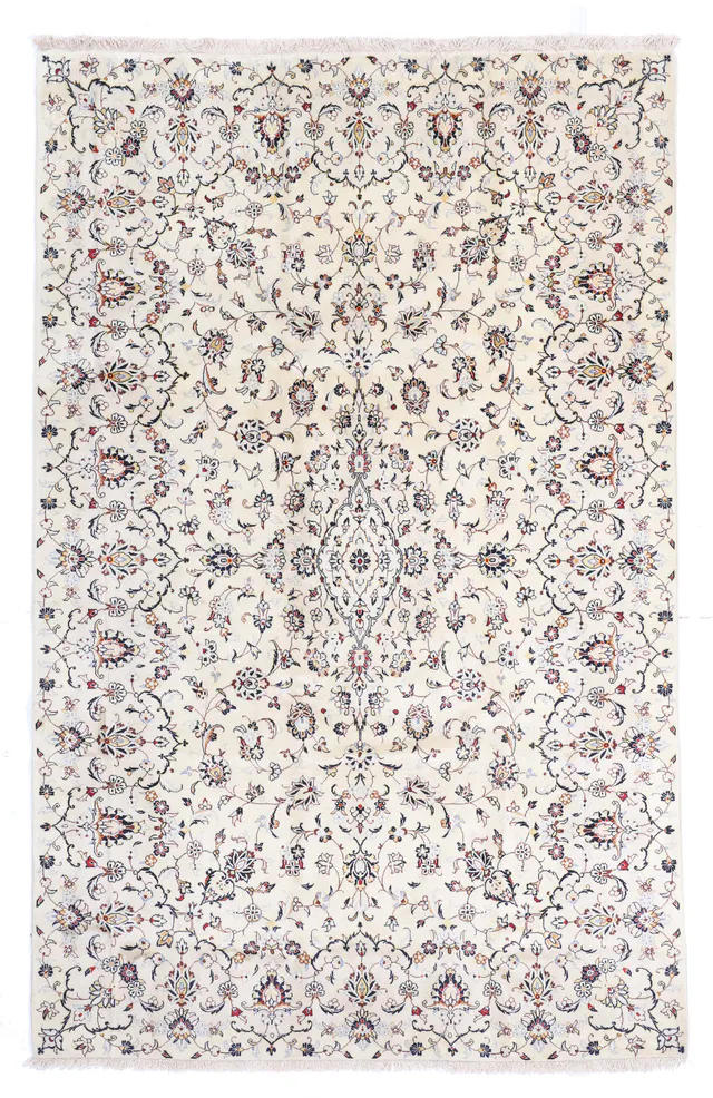 Persian Keshan/Kashan Rug, 320 × 200 cm