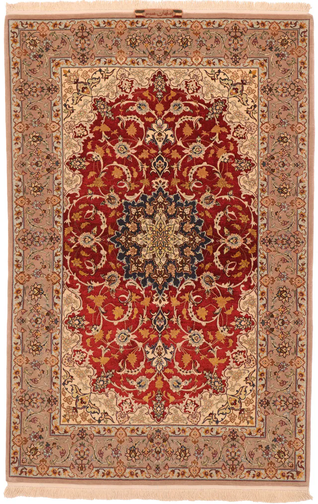 Isfahan with silk Background – Signed Amim, 158 × 103 cm