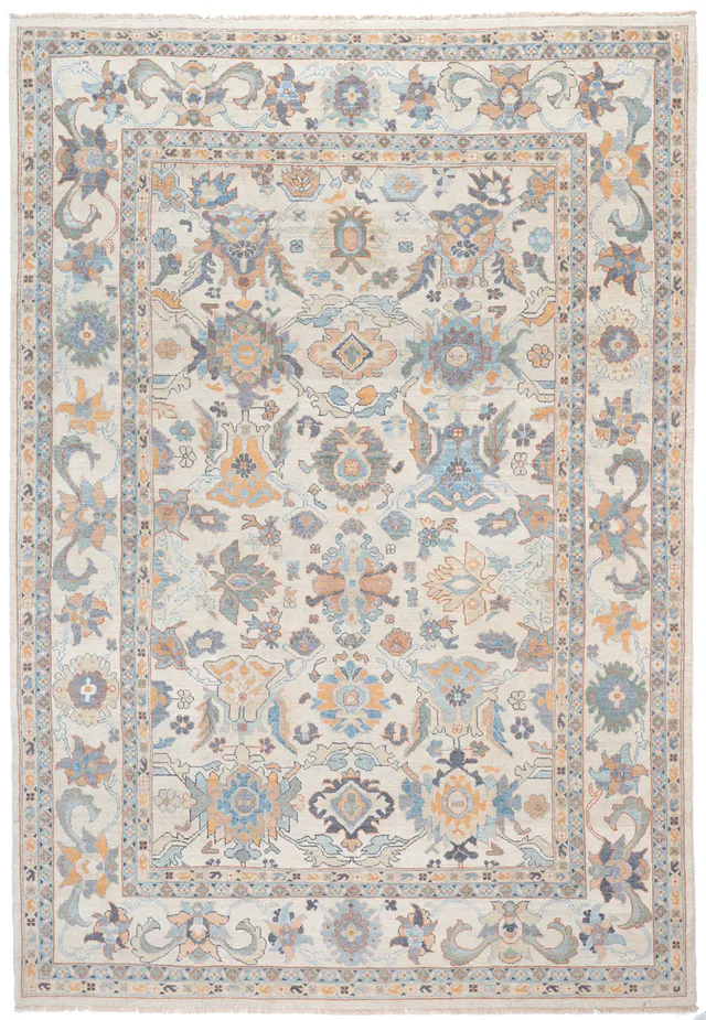 Persian Sultanabad Rug, 360 × 249 cm