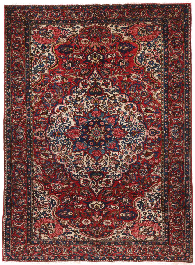 Persian Antique Bakhtiar Rug – circa 1910, 205 × 150 cm