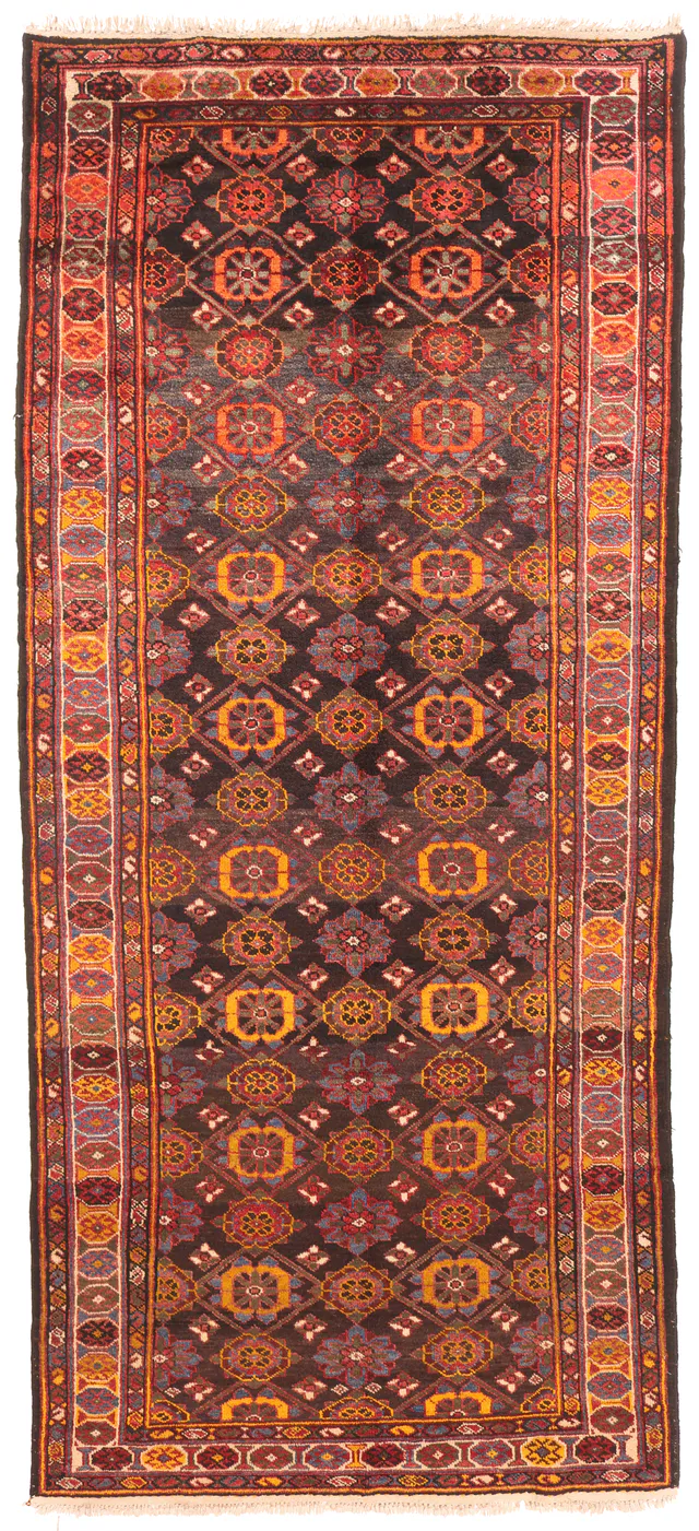 Persian Bakhtiar Rug – circa 1920, 297 × 128 cm