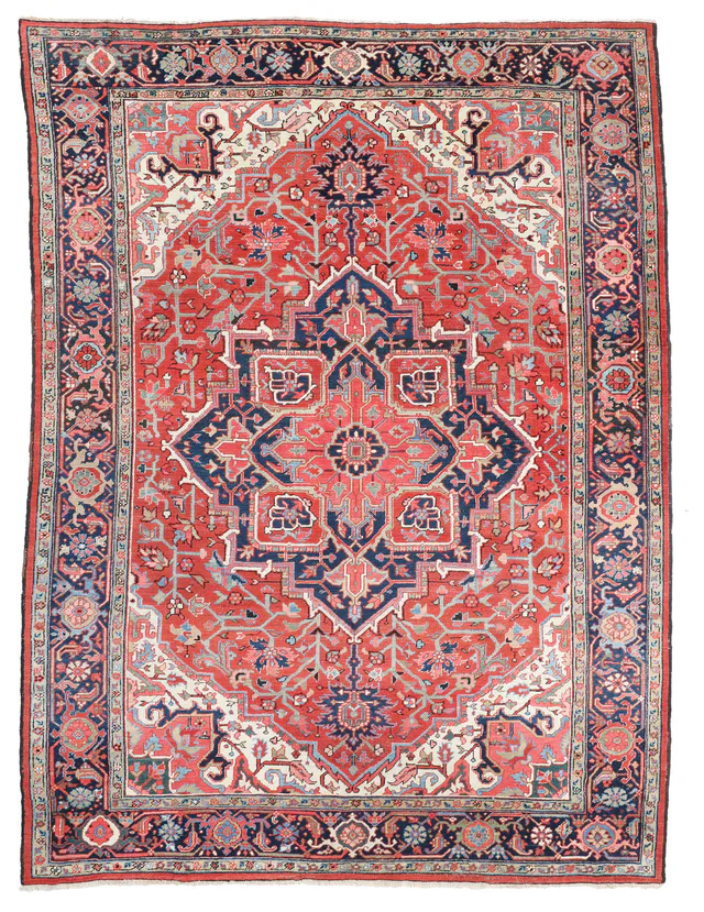 Persian Heriz Rug, 330 × 230 cm