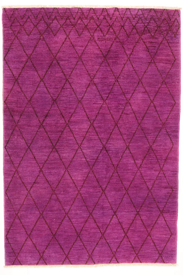Modern Diamond Design Rug, 273 × 184 cm