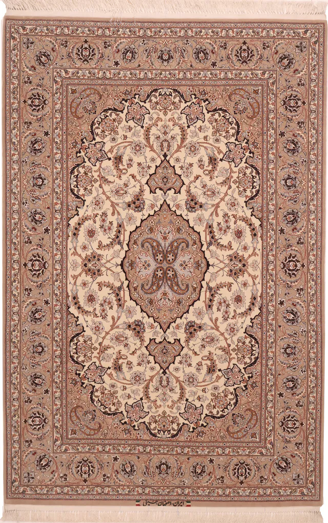 Fine Isfahan rug – signed Hosseini, 198 × 130 cm