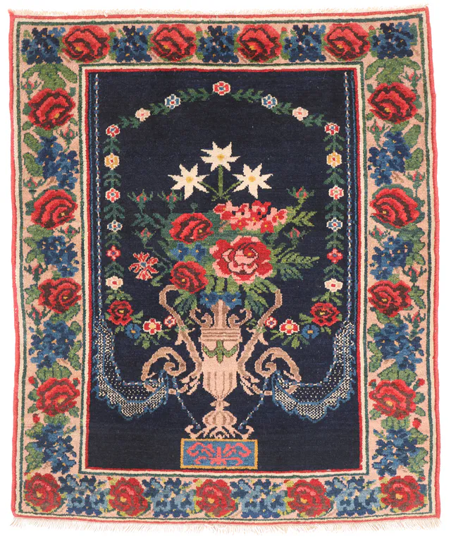Bakhtiari Armani Baft Rug, 105 × 88 cm