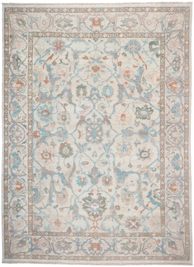 Oriental Sultanabad Rug, 351 × 255 cm