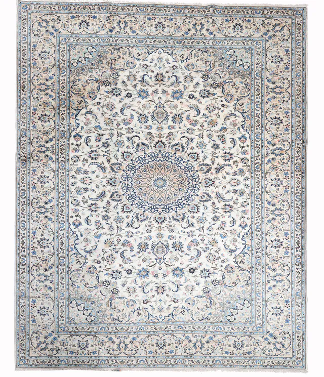 Persian Kashan / Keshan Rug, 392 × 300 cm