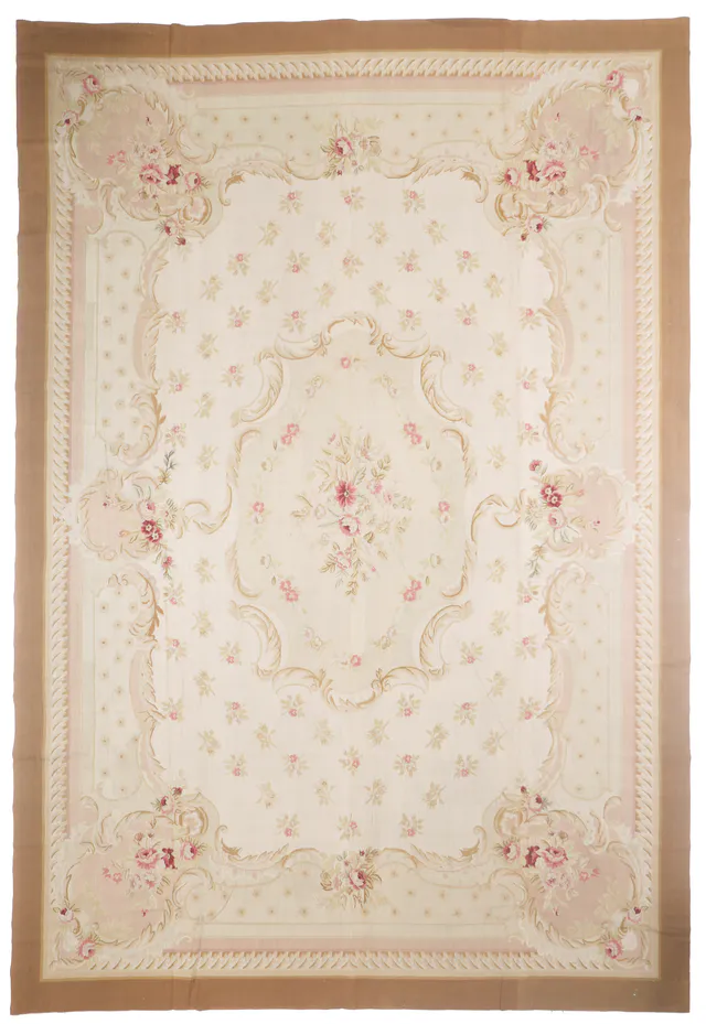 Needlepoint Rug in, 422 × 304 cm