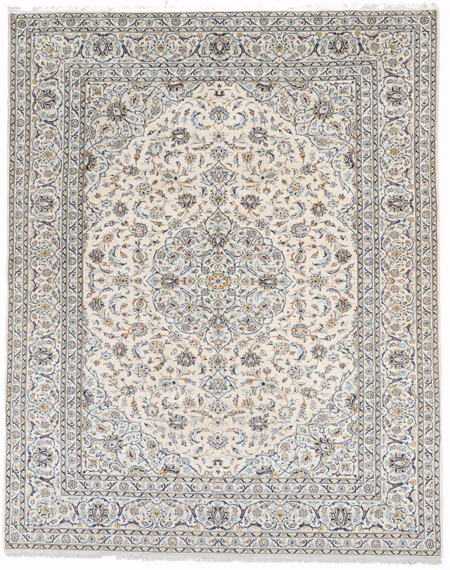 Persian Keshan/Kashan Rug, 353 × 254 cm