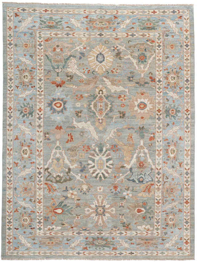 Persian Sultanabad Rug, 274 × 208 cm