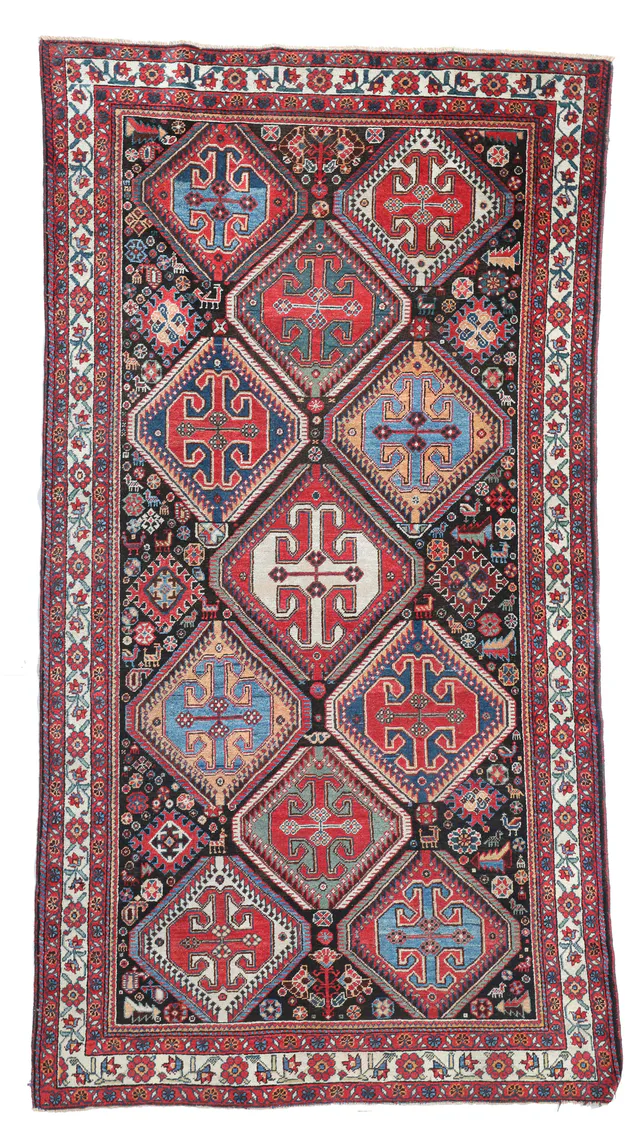 Persian Bakhtiar Rug – circa 1930, 305 × 156 cm