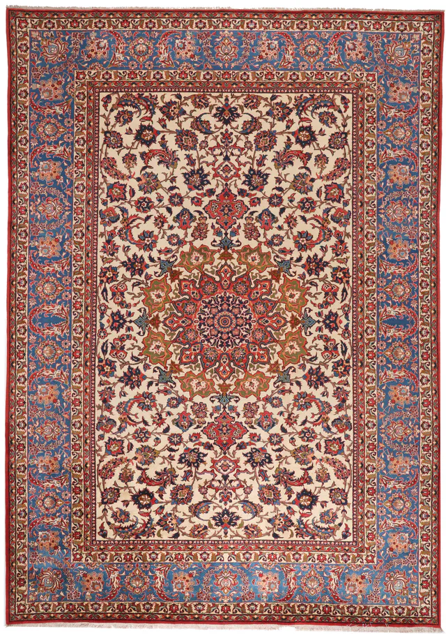 Persian Isfahan Rug, 422 × 300 cm
