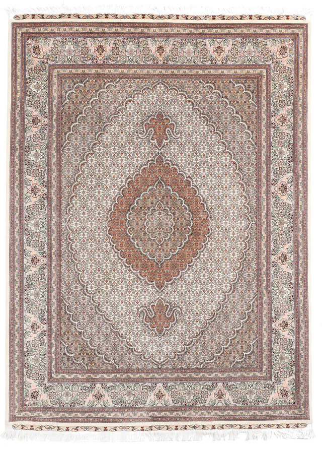Tabriz Mahi Design Rug in, 210 × 154 cm