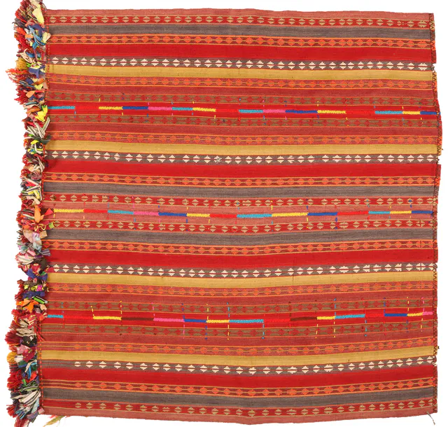 Kashgai Qashgai Kurdi Kilim, 208 × 205 cm
