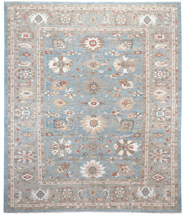 Oriental Sultanabad Rug, 433 × 370 cm