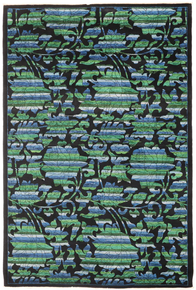 Arts & Crafts, 275 × 183 cm