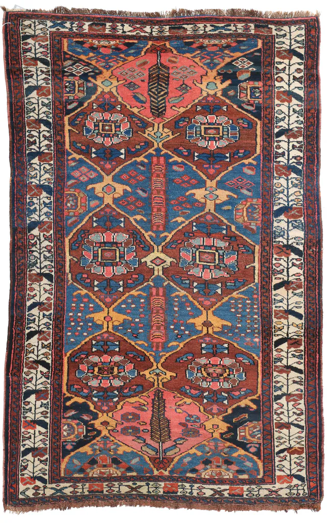 Persian Bakhtiar Rug – 7 x 4'3, 214 × 134 cm