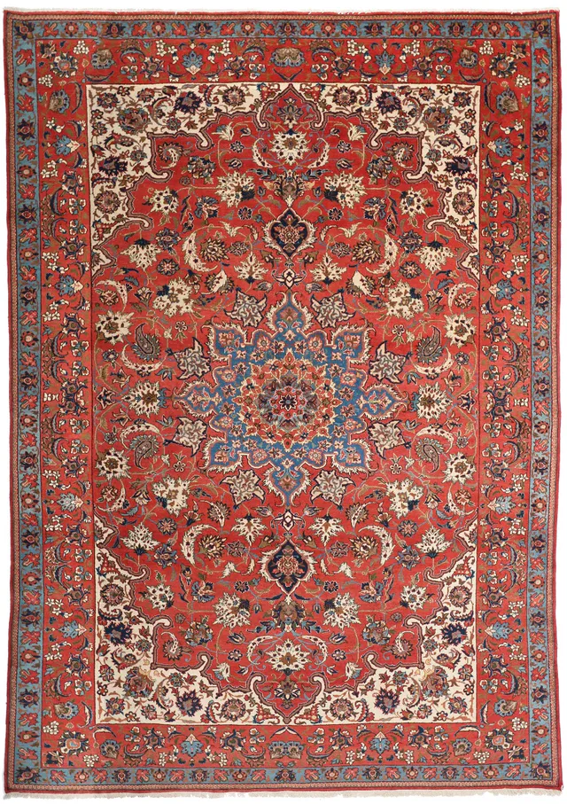 Persian Isfahan Rug, 363 × 250 cm