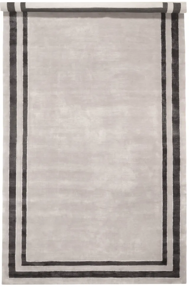 Modern Plain Design With Silk Border, 520 × 305 cm