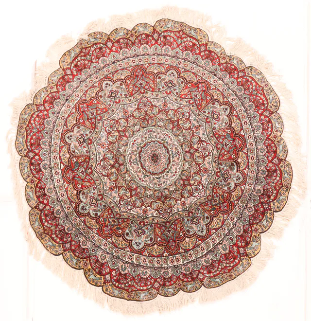 Circular Persian design Silk Rug, 122 × 122 cm