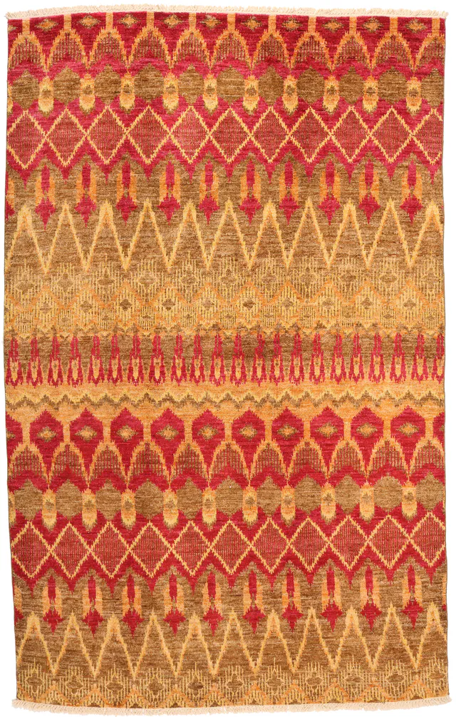 Contemporary Modern Design Rug in, 284 × 182 cm