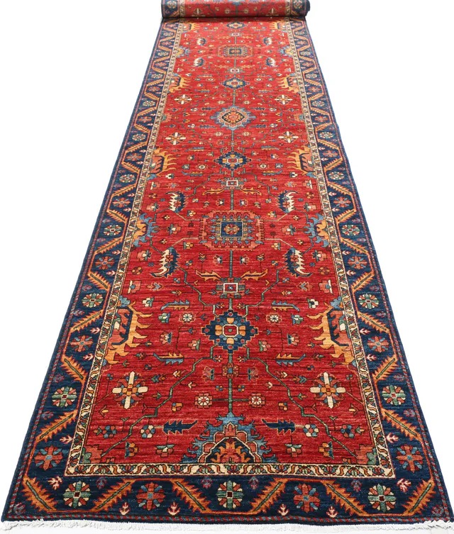 Serapi Design Runner Rug, 717 × 128 cm