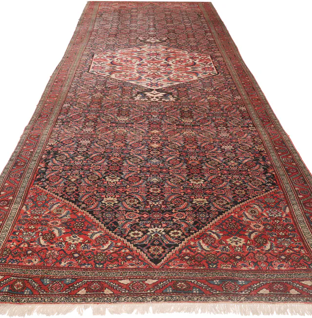Persian Old Bidjar Design Runner, 557 × 202 cm