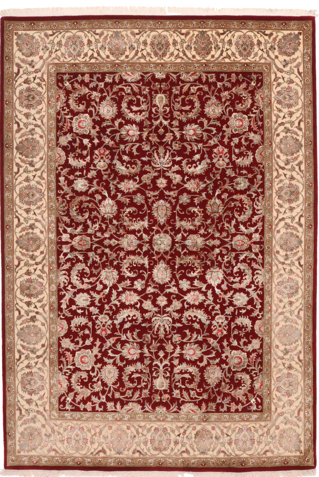 Traditional Keshan / Kashan Design Part Silk Rug, 245 × 169 cm