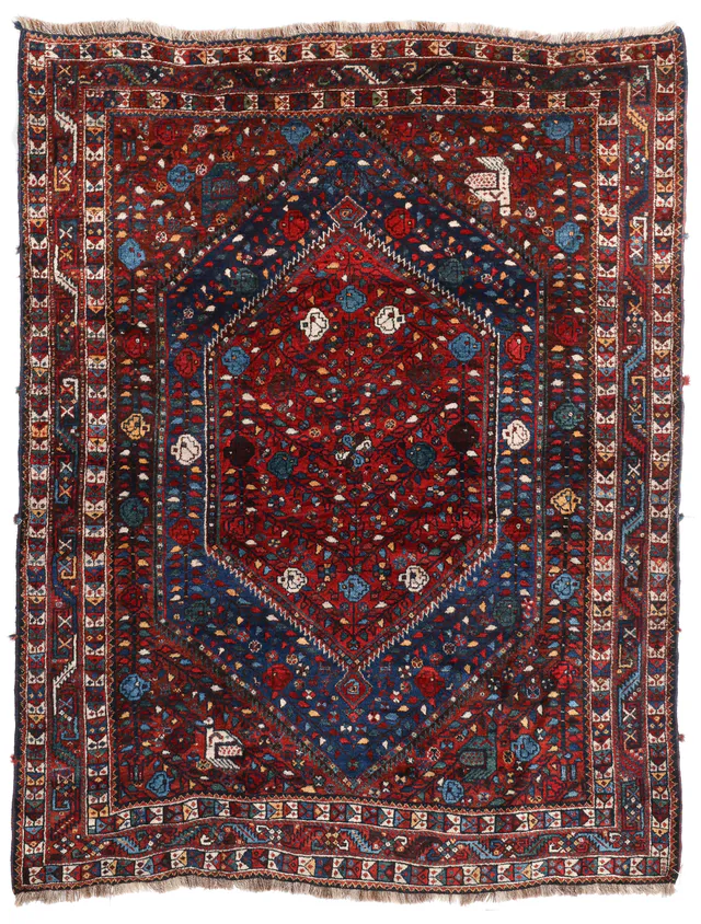 Persian Shiraz Rug, 281 × 213 cm
