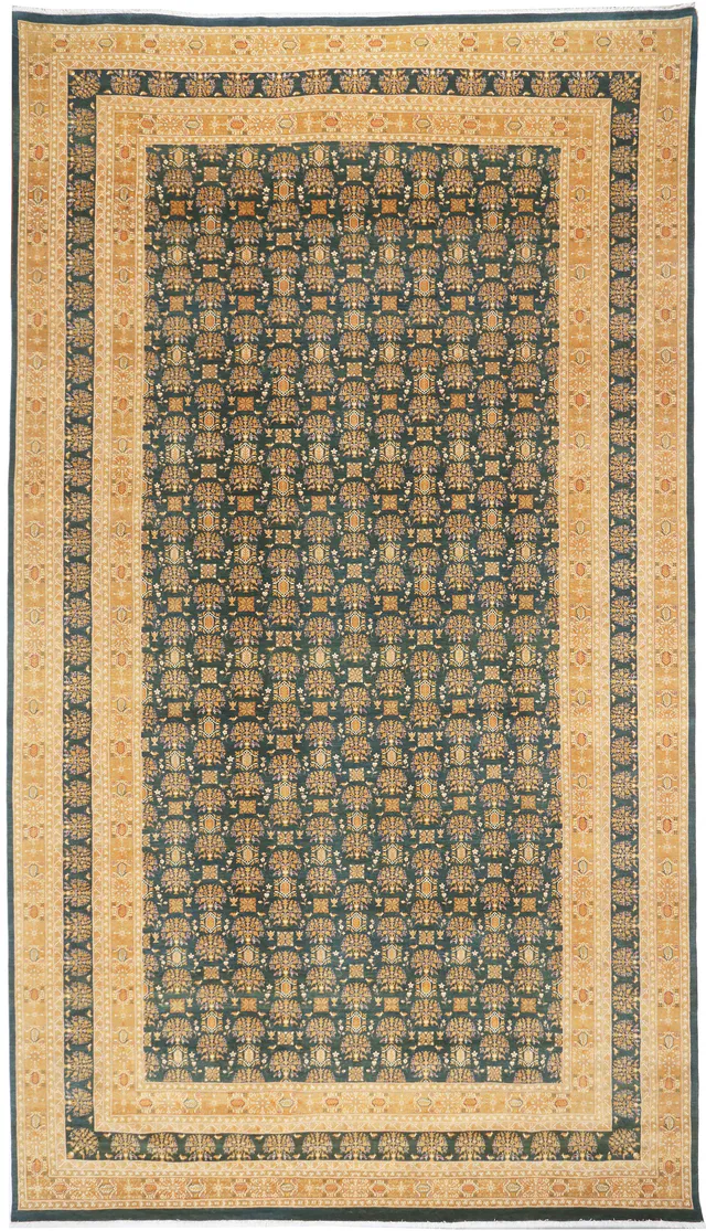 Fine Garous Rug, 551 × 307 cm
