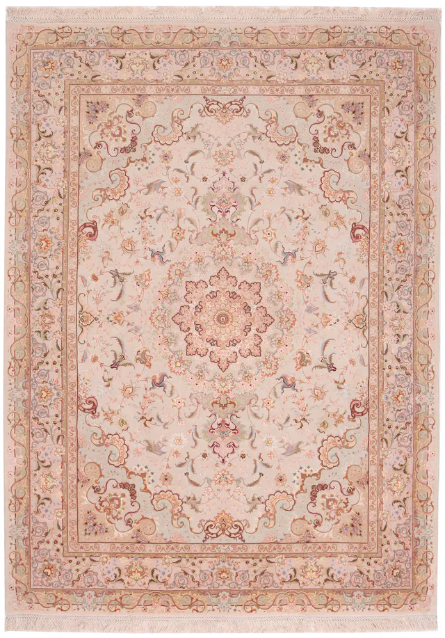 Fine Persian Tabriz 70 Raj Rug with silk highlight, 205 × 150 cm