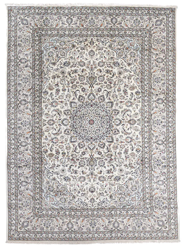 Persian Kashan / Keshan Rug, 350 × 250 cm