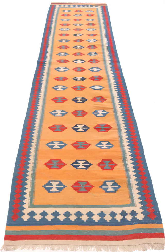 Kashgai Kilim Runner, 395 × 83 cm