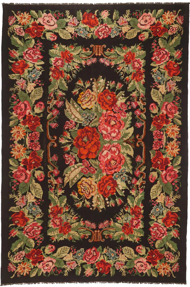 Caucasian Kilim, 371 × 253 cm