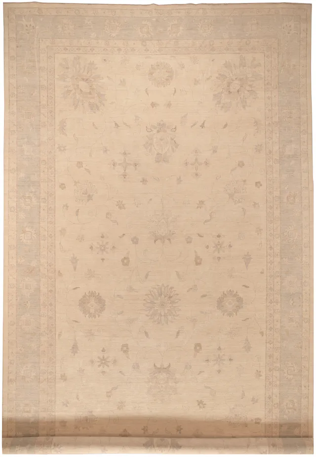 Garous Ziegler design rug 24 x 12'4, 730 × 377 cm