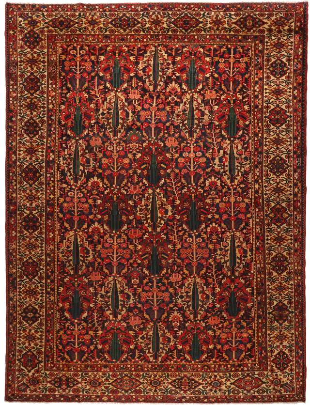 Persian Bakhtiar Rug circa 1910, 440 × 330 cm