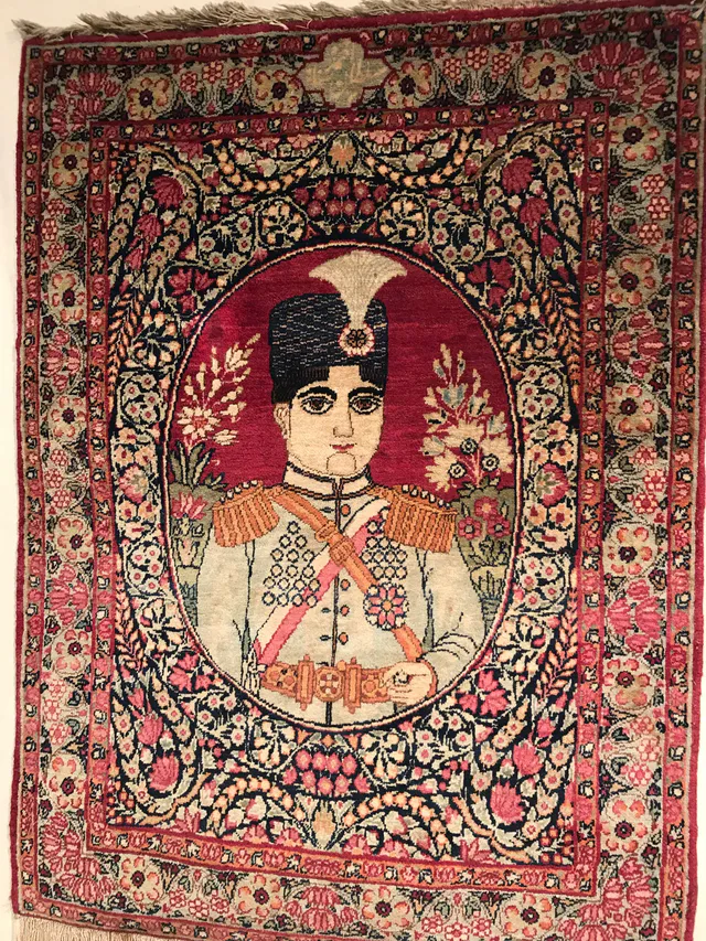 Pictorial Lavar Kerman/Kirman Rug, 87 × 64 cm